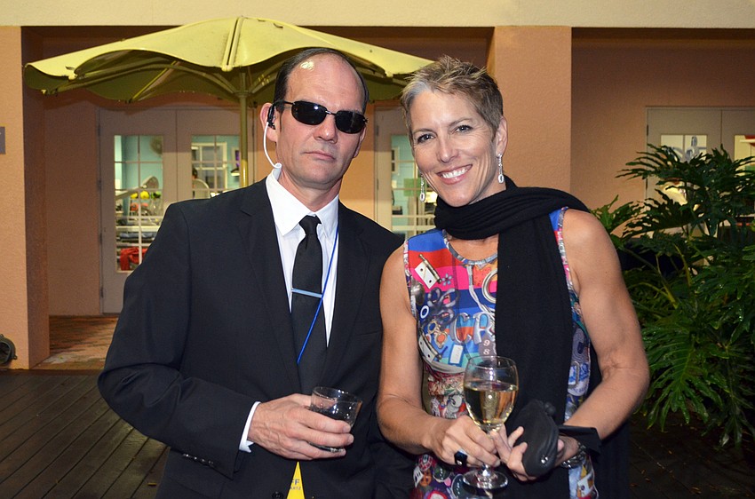 Jeff Schwartz as Agent Smith from 'The Matrix' and Lizzie Hautamaki as space junk