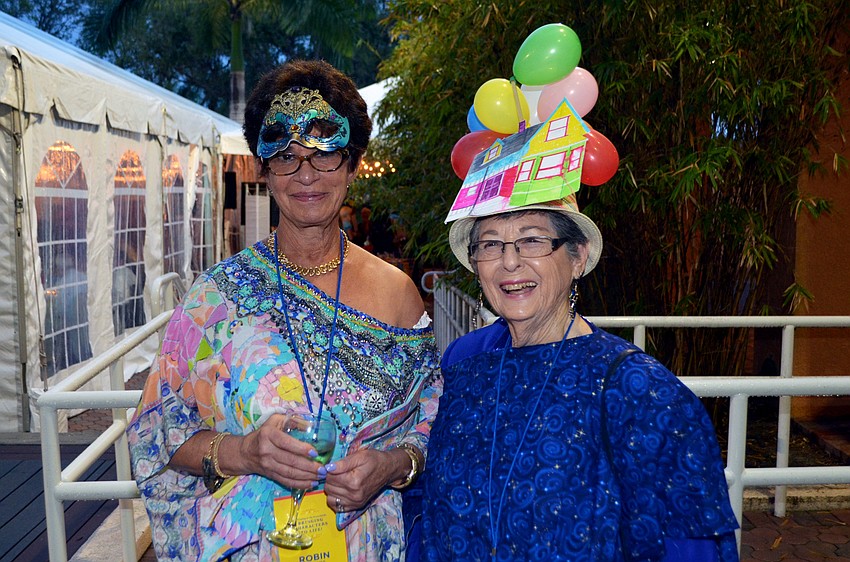 Robin Strauss and Judi Sterne as 'Up'