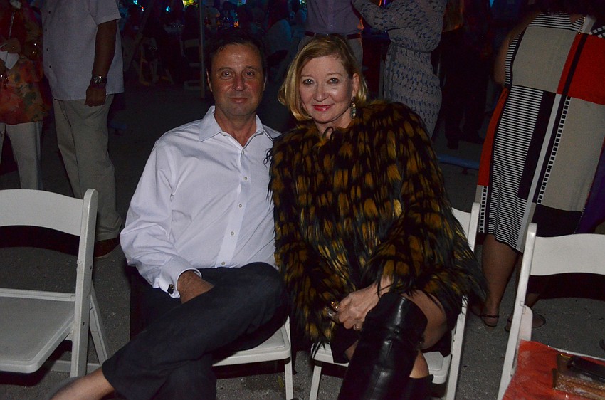 George Adley and Deborah Blue enjoy the post-dinner bonfire.