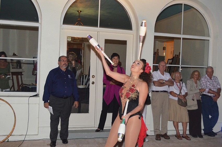 Gena Cristiani juggles for the crowd.