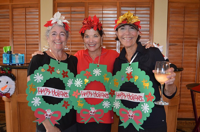 Marcy Klein, Women’s Golf Association President Suzanne Reiman and Arlene Klein