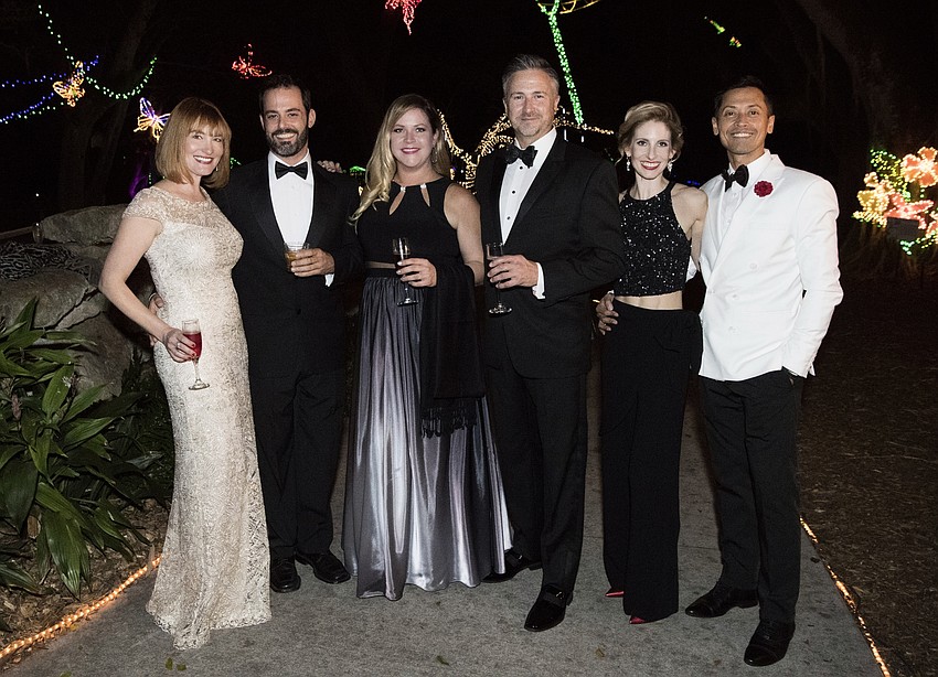 Emily Walsh, Nathan Pyatte, Knickole Barger, Scott Stone, Kate Honea-Walsh, Dex Honea