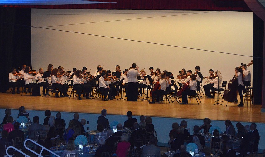 The Sarasota Youth Orchestra Intermezzo String Ensemble performs.