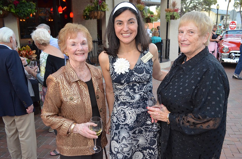 Carol Williams, Melody Mora-Shihadeh