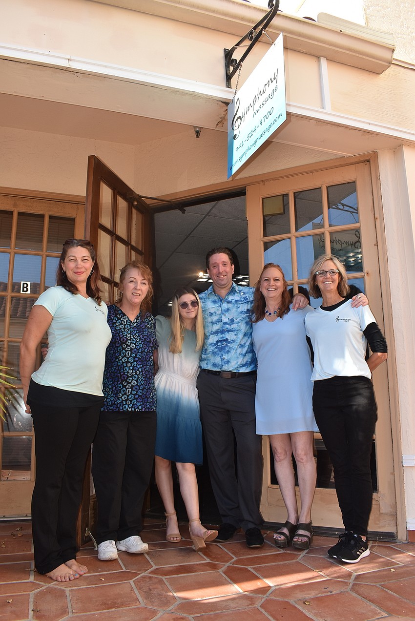 Cynthia Krizo, Tammie Friday, Brianna Graves, James Graves, Chrissy Stites and Susan Udermann