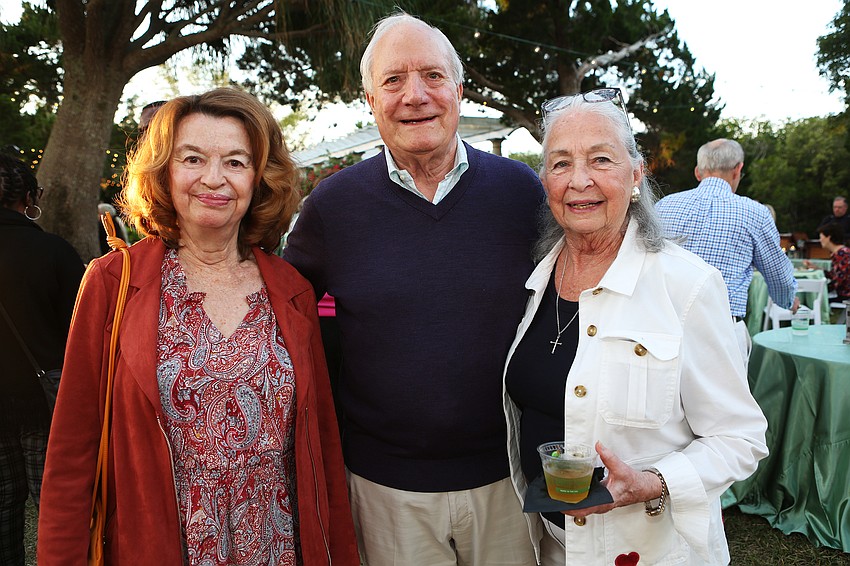 Carole Crosby with Hobart and Jan Swan