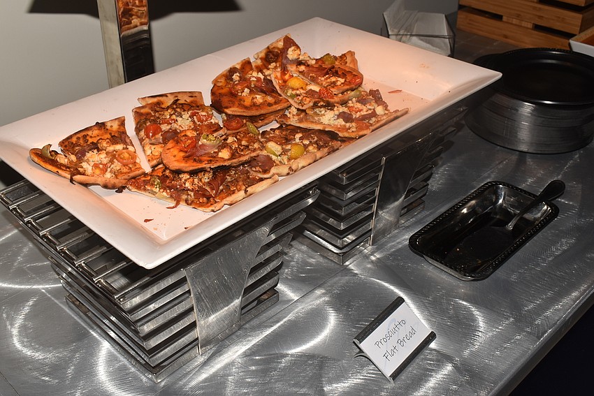 Attendees and artists could grab snacks and drinks throughout the evening.