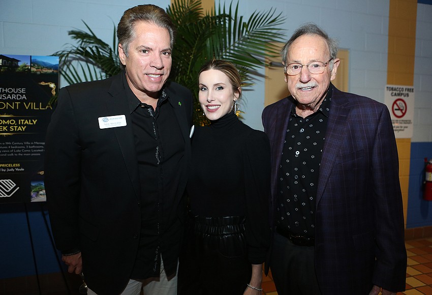 Your Observer Photo Neil And Katie Mccurry With John Metz