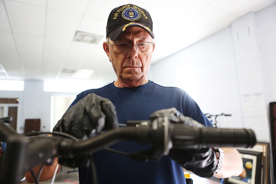 Inmates repair bicycles to give to veterans through program