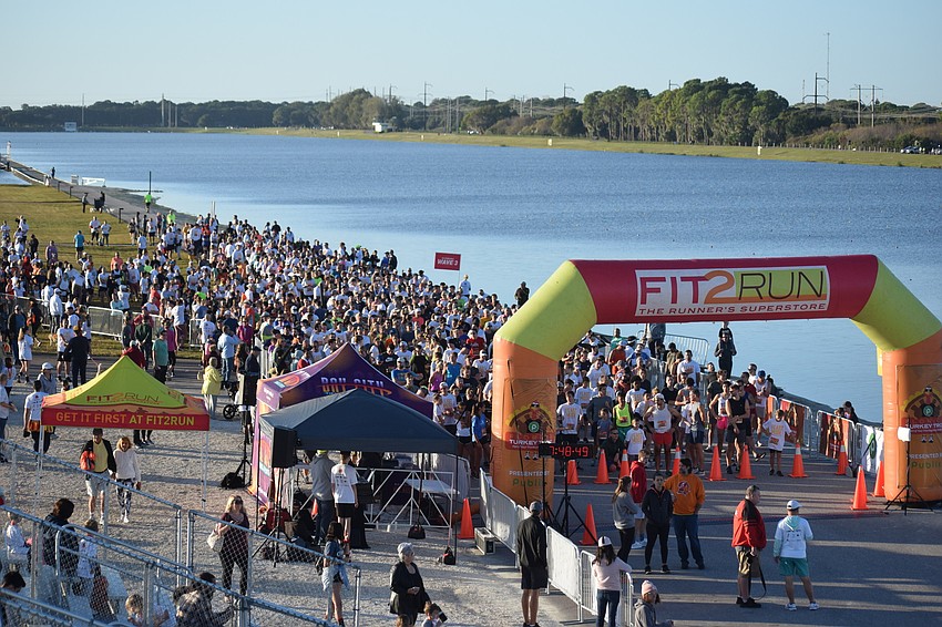 The Florida Turkey Trot on Thanksgiving morning drew 2,172 runners to Nathan Benderson Park in Sarasota. Combined with the kids races, almost 3,000 runners participated.