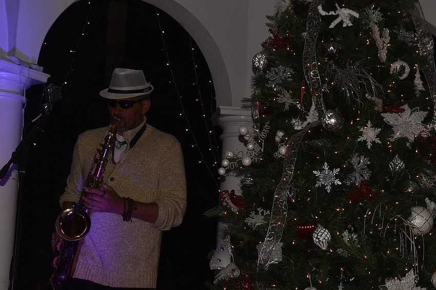 Boris and Sax performed for the evening.