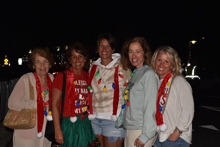 Linda Thorne, Laurie Pugh, Gina Orouke, Pam Machugh and Susan Caine