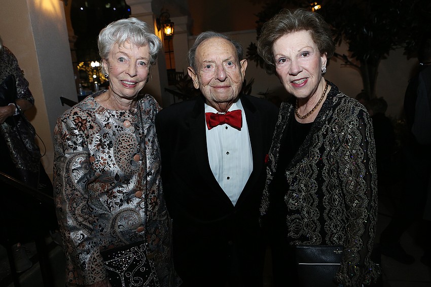 Dorothy Lawrence with Elliott and Judy Sauertieg