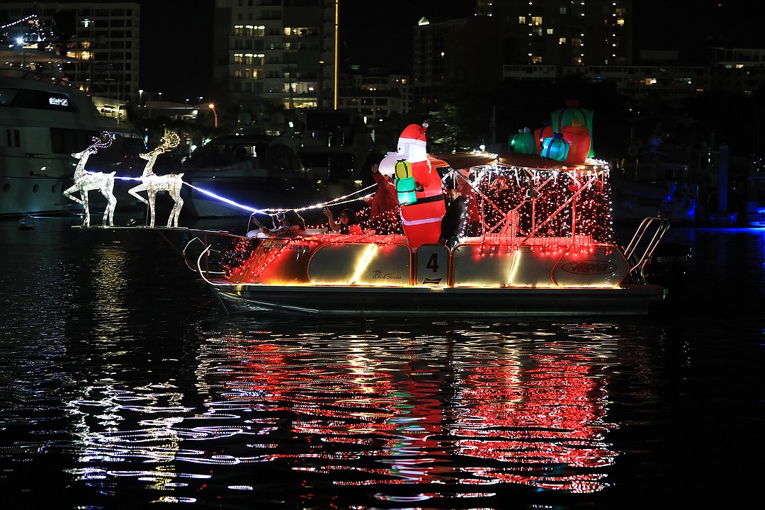 Sarasota Holiday Boat Parade returns to the bay Your Observer