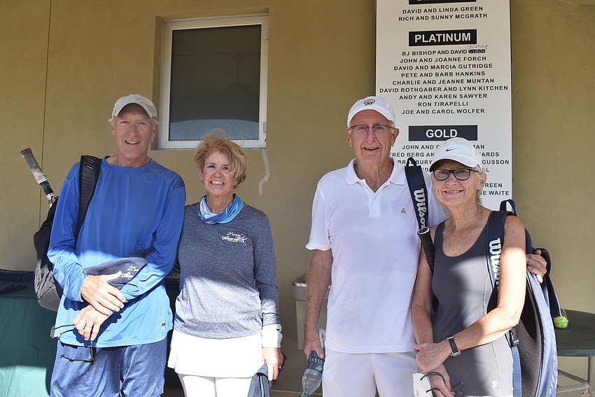 Division 3 finalists Paul Jaffe, Cathy Tomass, Greg Lavallee and Peggy Lavallee