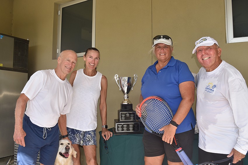 Division 2 champions Andy Geller, MJ Waite, Rhonda Snow and Bob Dreyfus
