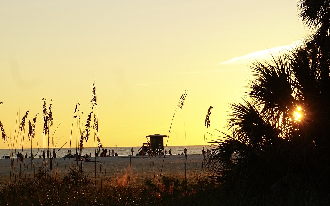 Siesta Key&#39;s beach is a popular destination throughout the year, but its popularity peaks in spring break.