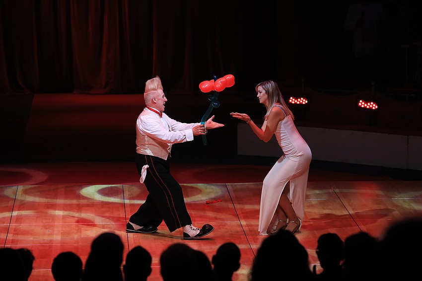 Bello Nock brings in the crowd for his act.