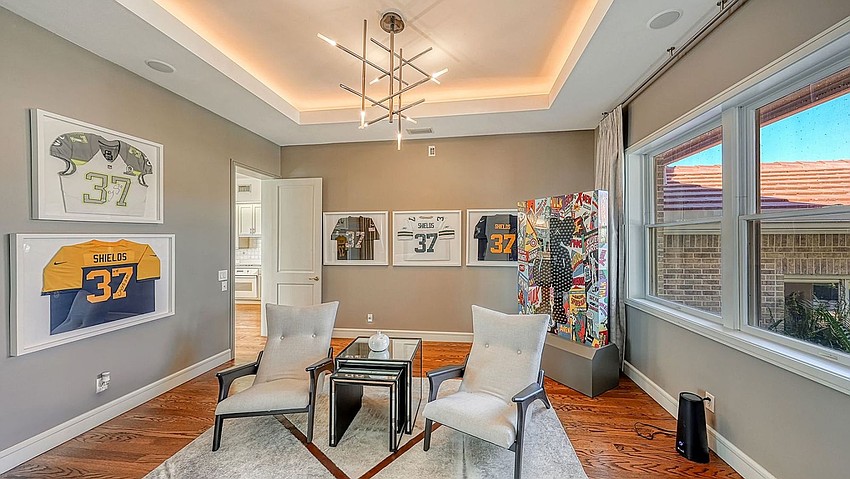 The property at 5800 Tidewood Ave.  was built in 2000, it has four bedrooms, three-and-two-half baths, a pool and 5,167 square feet of living area.