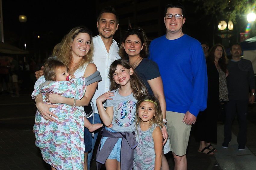 Kimble, Kayla and PJ Lunczynski, Amy Cordes, Felicity Lunczynski and Brian and Porter Cordes