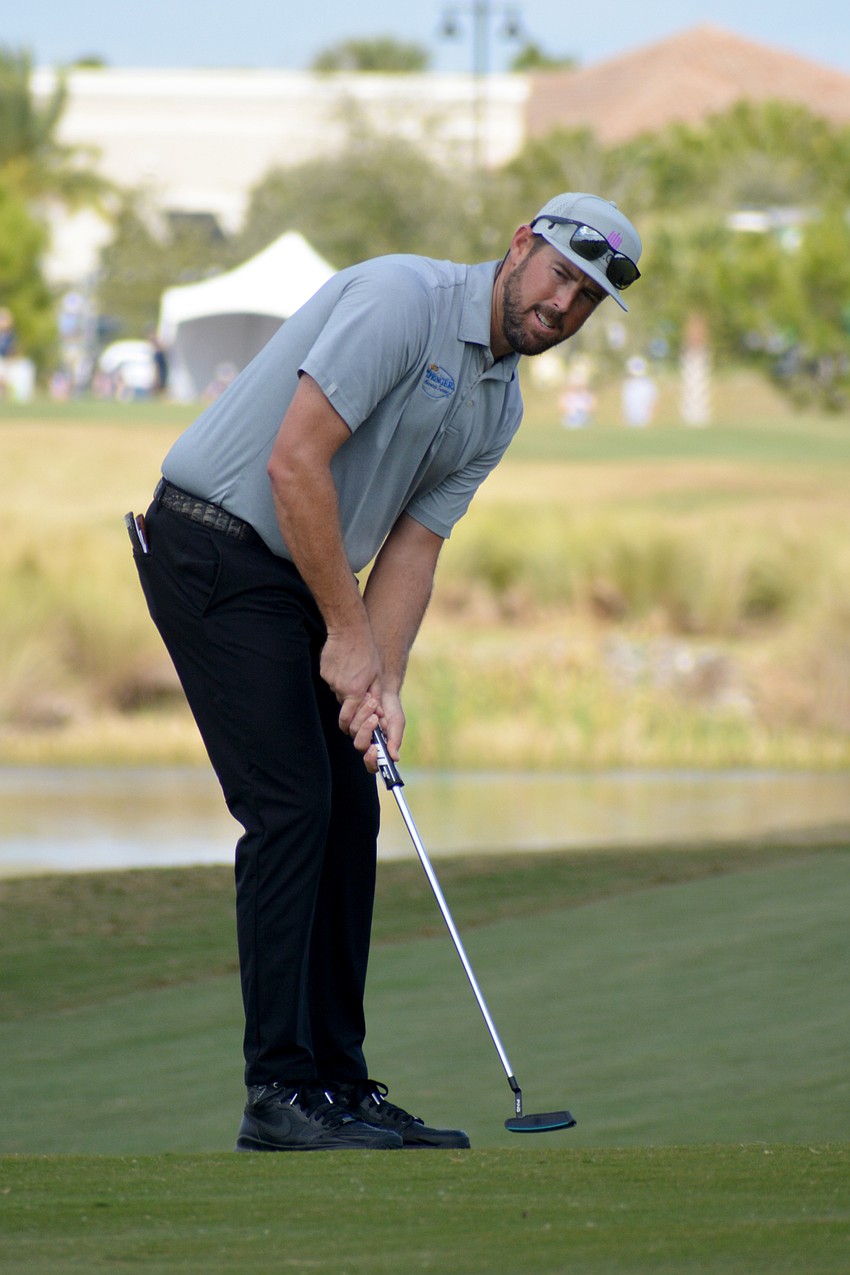 Brad Brunner hits his third shot on the No. 1 hole at Lakewood National Golf Club during the first round of the 2022 LECOM Suncoast Classic. Brunner finished three under par.