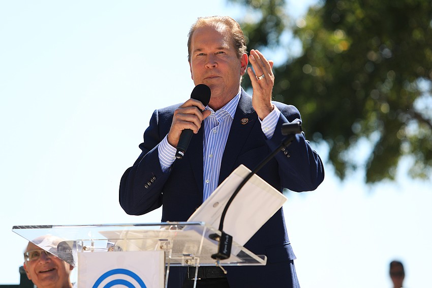 U.S. Rep. Vern Buchanan speaks to the crowd.