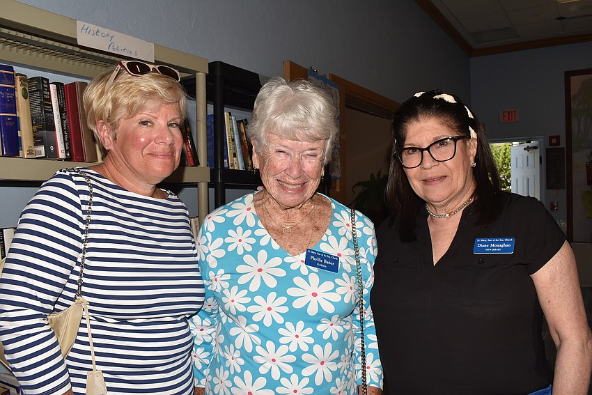 Monica Baber, Phyllis Baber and Diane Monaghan caught up before things got crazy.