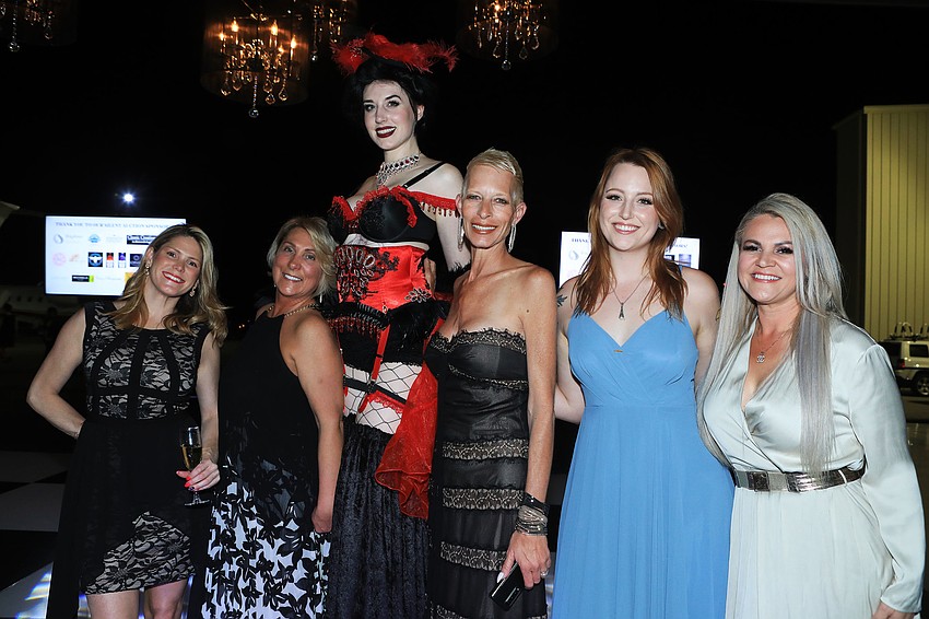 Kimmy McNary, Monica McEwan, Melissa Keen, Rebecca Sandlin and Liz Coleman