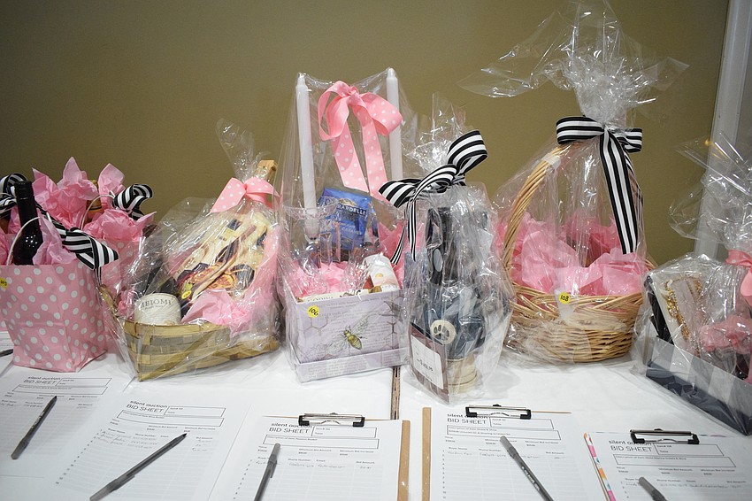 The Humane Society at Lakewood Ranch has 129 auction items available.