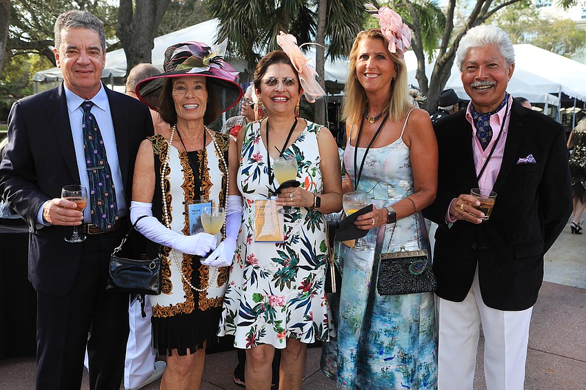 Jeff Peterson, Sue Gross, Paulomi Desai, Mary and Dee Vaidya