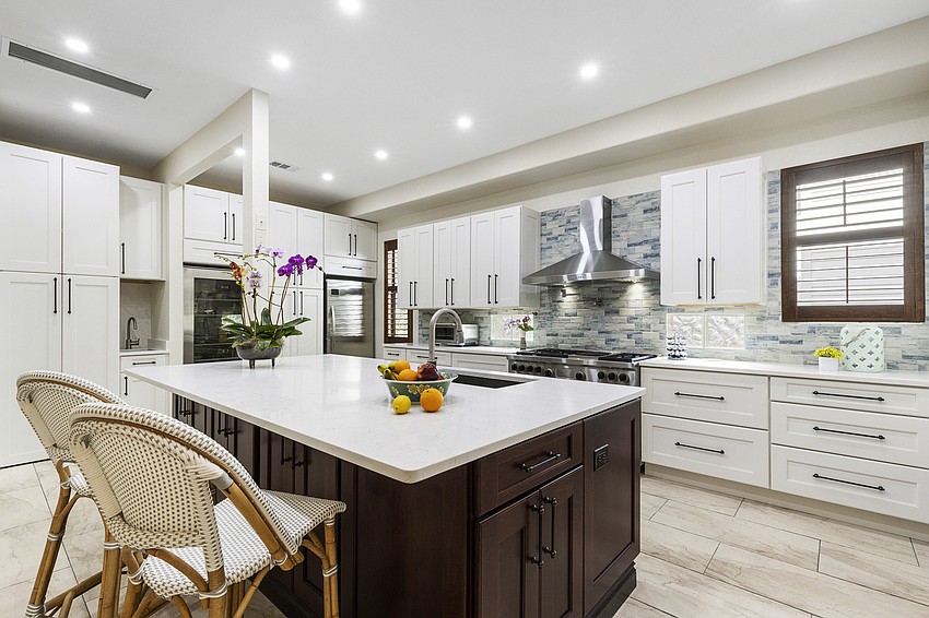 The kitchen. (Courtesy Jimmy Rabon, Berkshire Hathaway HomeServices Florida)