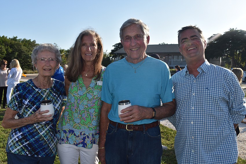 Marian Witte, Cyndi Seamon, Lloyd Witte and Sam Lastinger grabbed drinks before the movie.