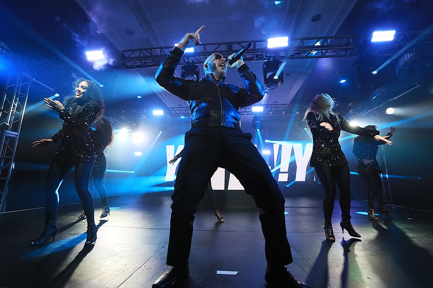 Pitbull —Mr. 305 himself — rocks the house.