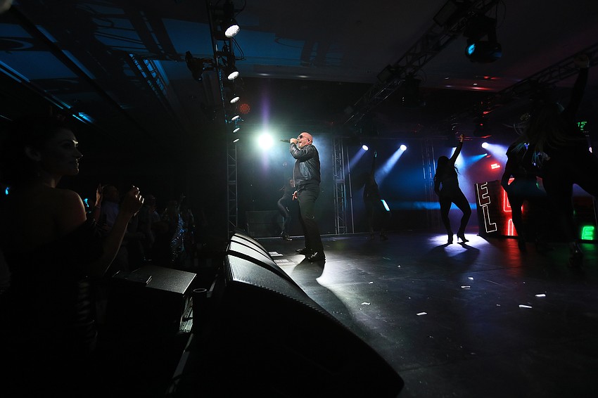 Pitbull —Mr. 305 himself — rocks the house.