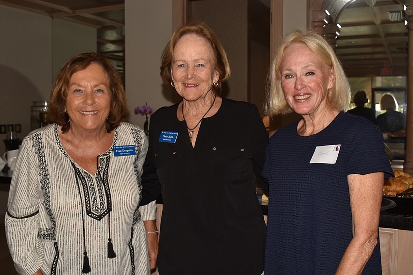 Fran Dragotta, Cindy Noble and Carol Cain caught up before lunch.