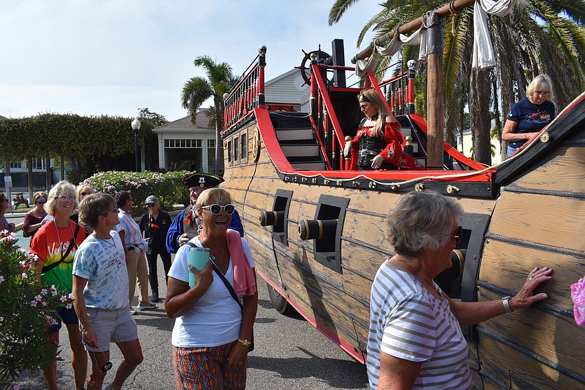 Everyone gets ready to board.