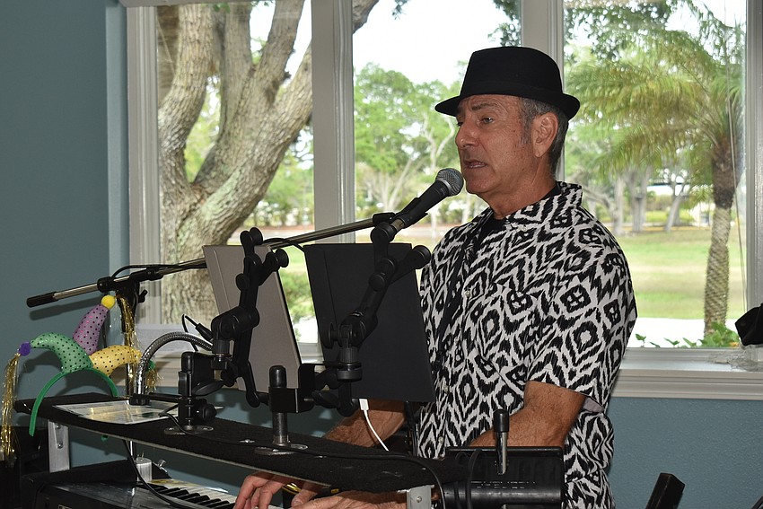 Daniel Fugazzotto provided the tunes for the evening.