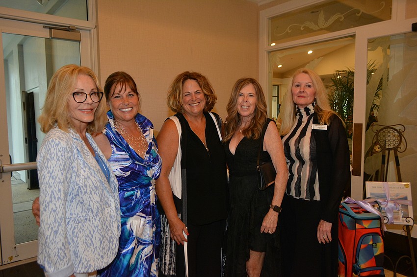 Event Co-chairs Janice Reiser, Deb Sauers, Nancy McLean, Lyn Haycock and Garden Club President Susan Phillips