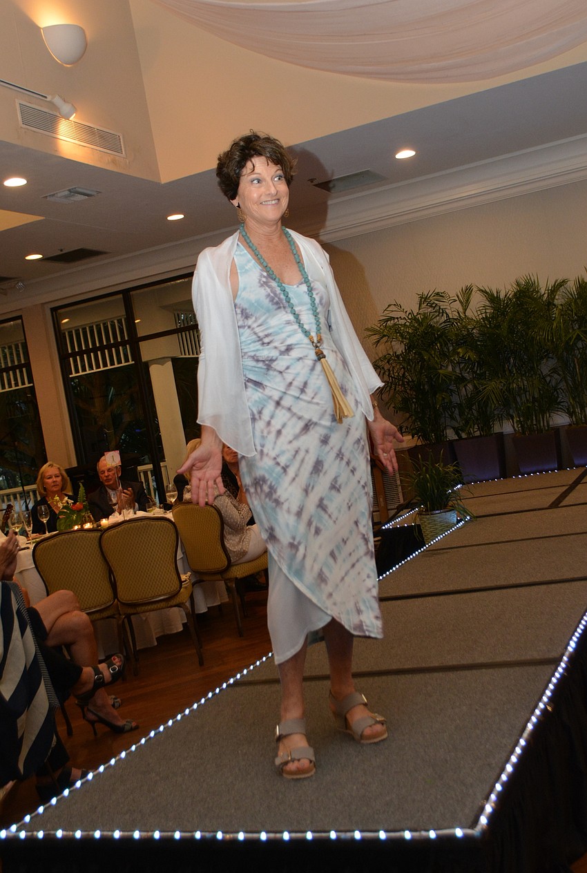 Ellen Odenath shows off an easy, breezy look.