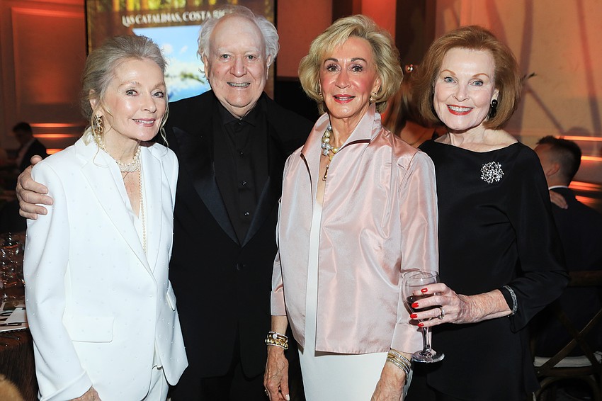 Susan and Bill Kelley with Elenor Maxheim and Jane Matson