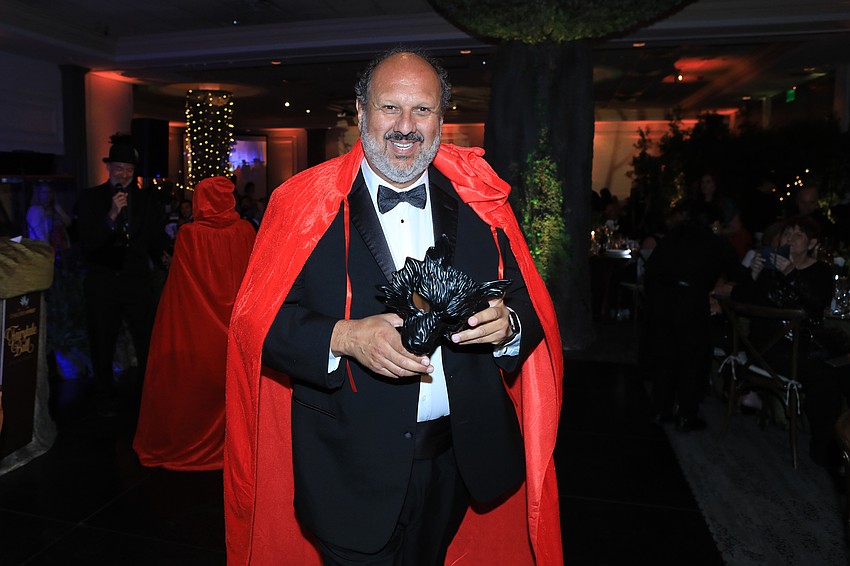 Phil Tavill as the big bad wolf