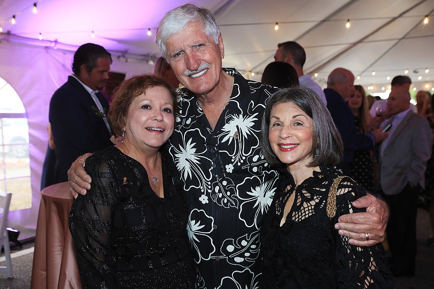 Ingrid McGraw, Ray and Nancy Swart