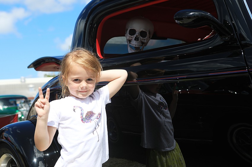 Sophia Wissler kicks it with a skeleton driver.
