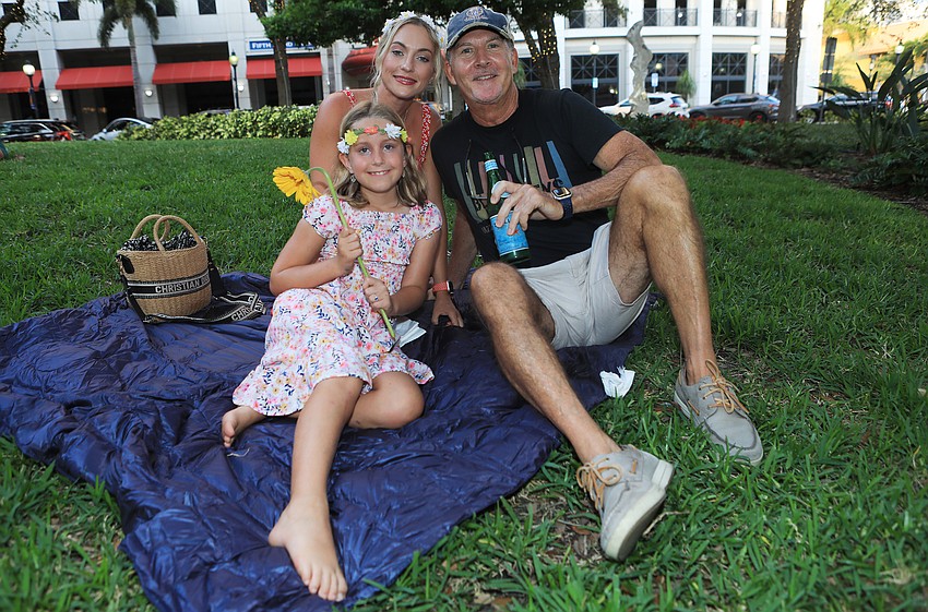 Kyndall and Kat Stelly sat and listened to music with Gregg Quinn