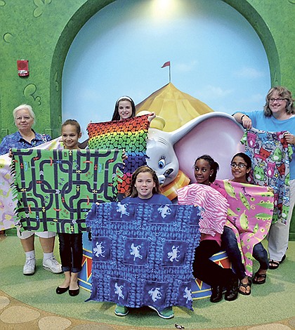 Windy Ridge middle-schoolers make baby blankets for hospital
