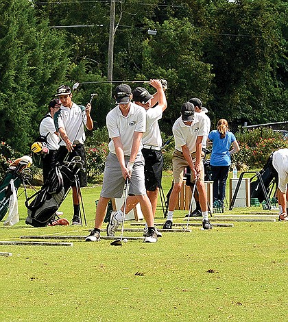 Roundup: Area golf teams tee off for fall season