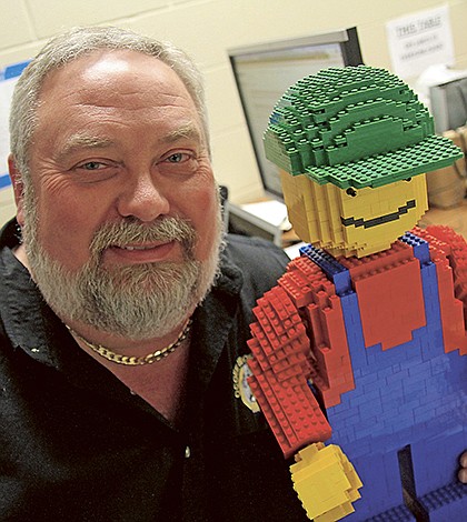 Ocoee High robotics teacher utilizes LEGOs in classroom