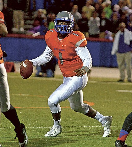 West Orange quarterback chooses Auburn over offers from Alabama, others