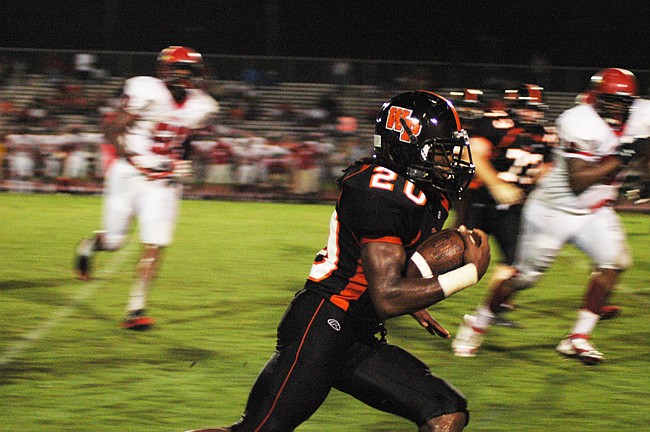 Photo by: Isaac Babcock - Winter Park lost an early lead and the game to Boone 44-26 on Sept. 14.