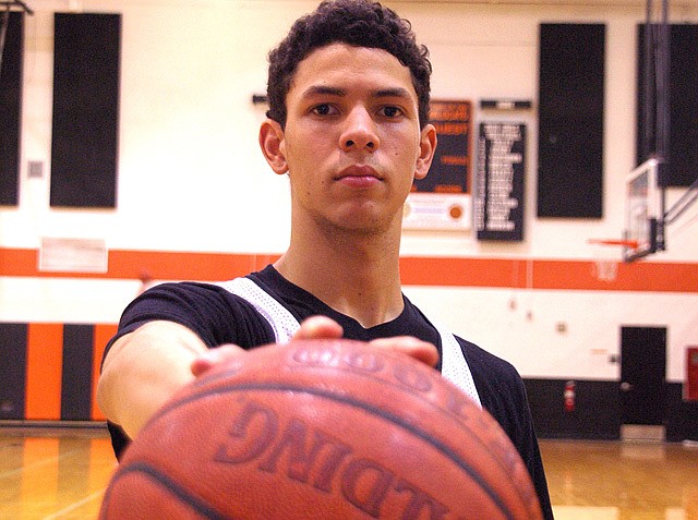 Photo by: Isaac Babcock - All-American Winter Park Wildcat forward Austin Rivers.